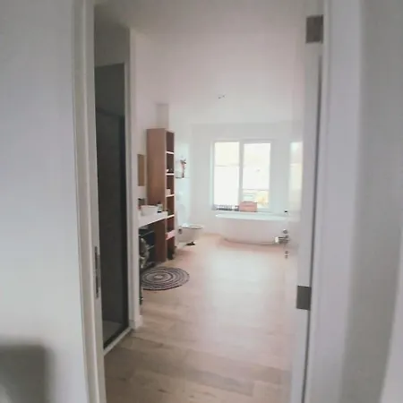 Mi Casa Es Su Casa *