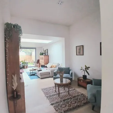 Mi Casa Es Su Casa * Ghent