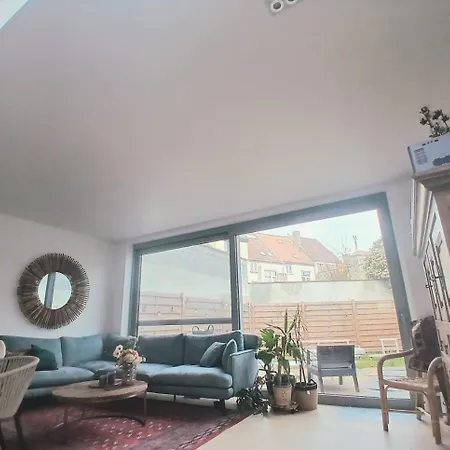 Mi Casa Es Su Casa