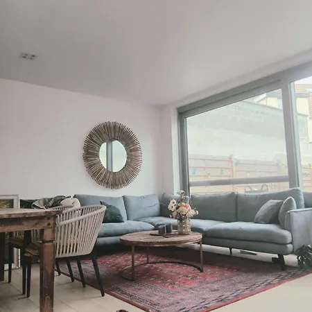 Mi Casa Es Su Casa