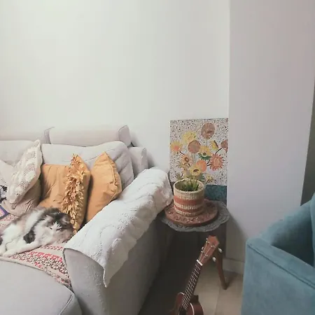 Mi Casa Es Su Casa *