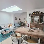 Mi Casa Es Su Casa *