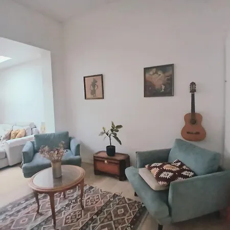 Mi Casa Es Su Casa